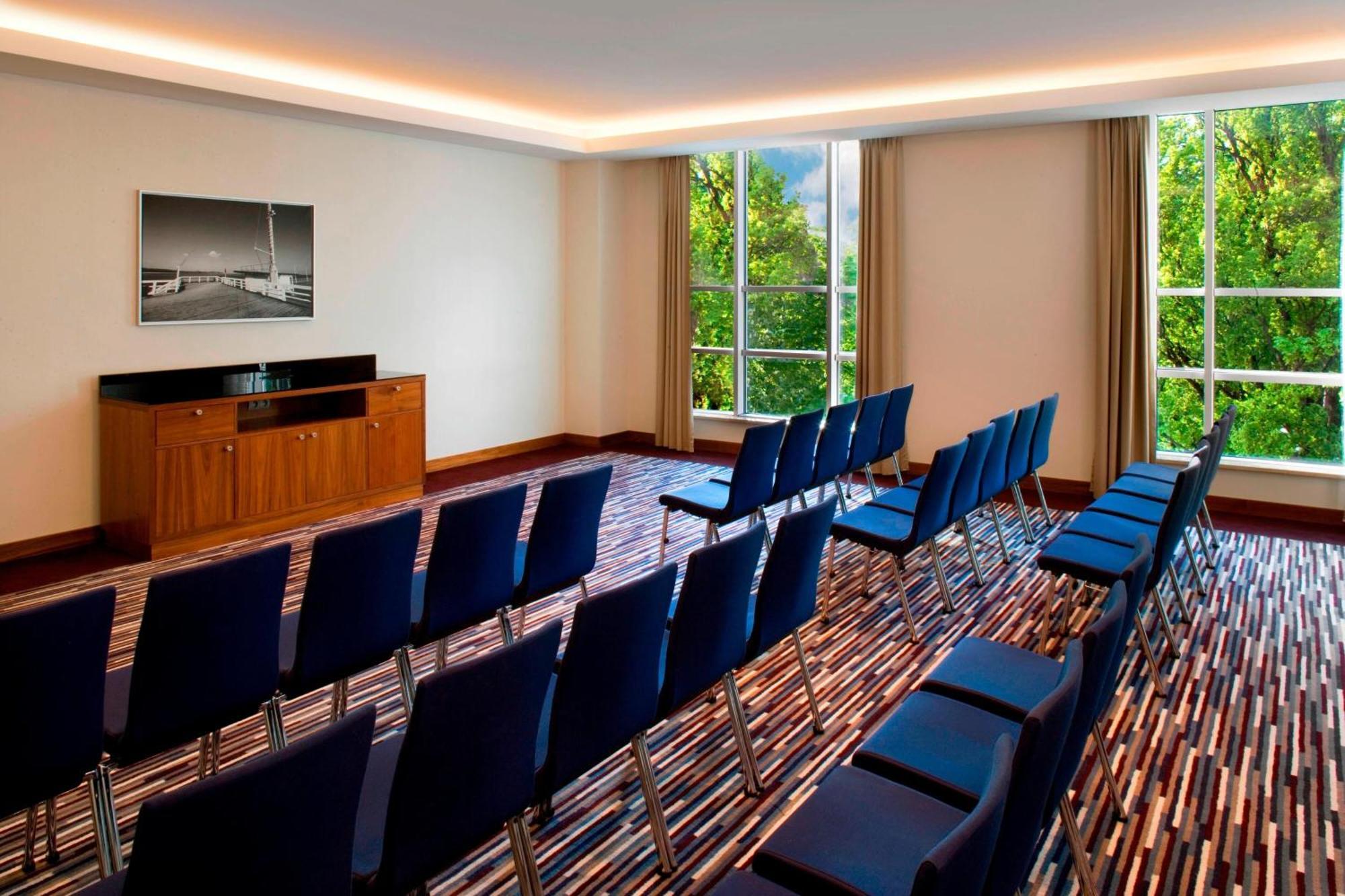 Sheraton Sopot Hotel Екстериор снимка Meeting room
